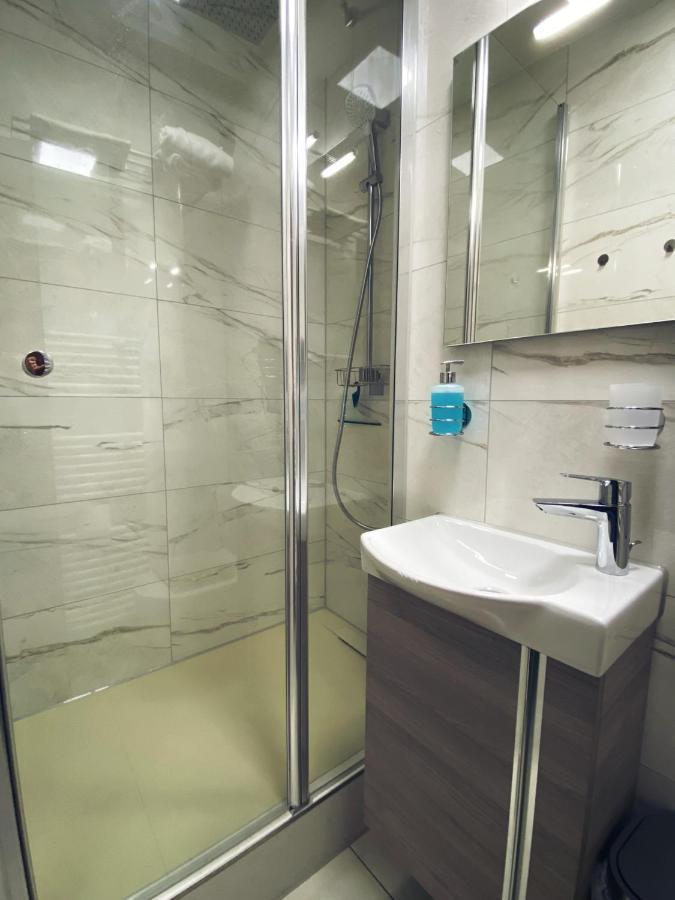 20qm Mit Balkon Und Innenpool - 22031 Apartment Schluchsee
